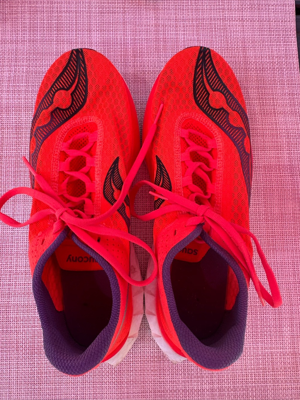 Saucony Endorpin Pro Women's Neon Red/Pink Lightweight Running Shoes NWOT Sz 9.5